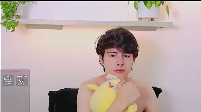 JeyboiXO live cam on StripChat