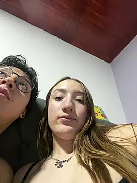 valery_salmons (G young) - Fingering pussy