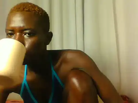 Goldy_petite webcam