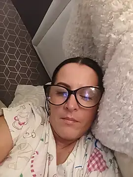 VelvetNaughty-Shem webcam