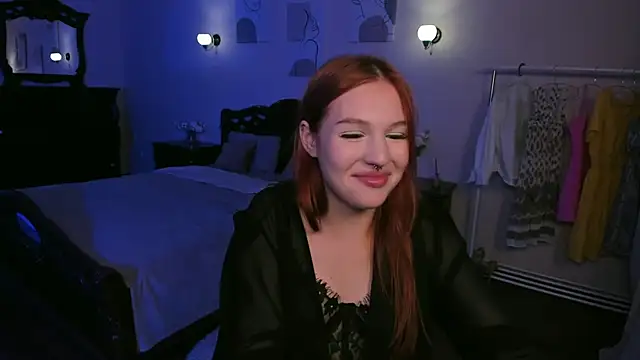 JulyCute webcam