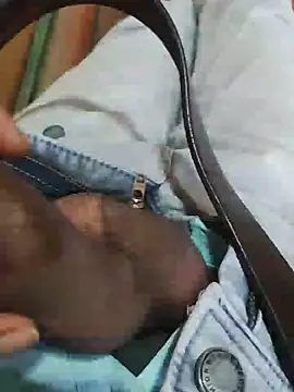 Desicouple2909 webcam