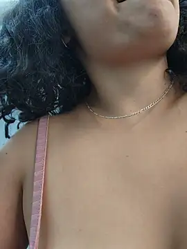 Lucy_Marin webcam