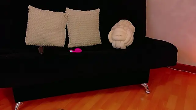 EmmyEvans1 live cam preview