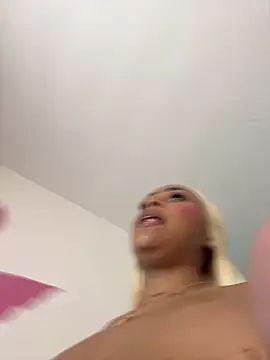 YariRose ♉ live chat