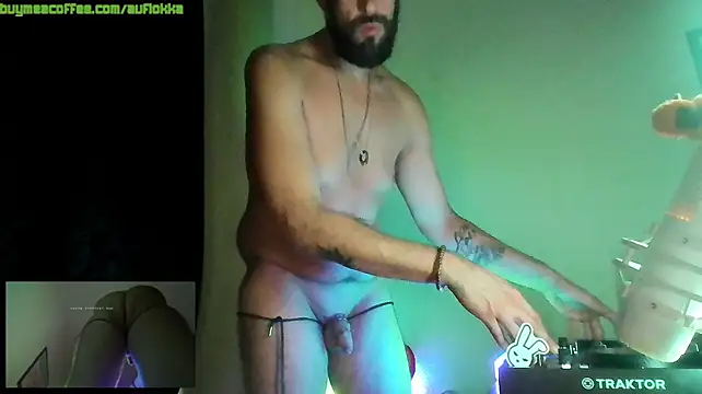 Guyst049 live cam preview