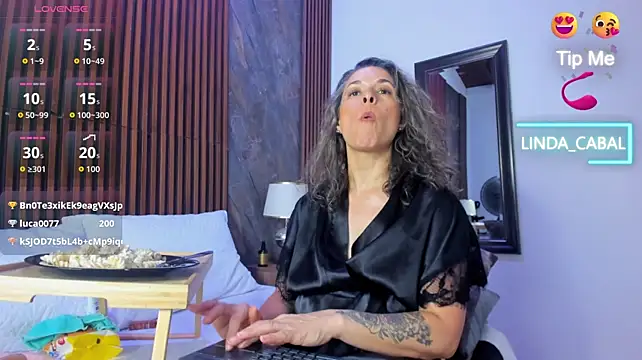 linda_cabal