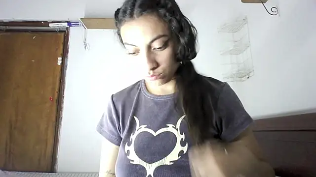 KiraVelveet