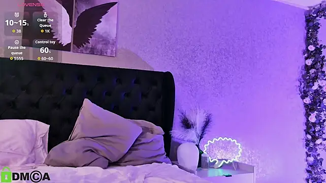 MiaBlue_
