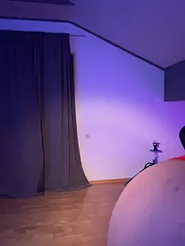 LunnaVey webcam