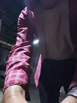 Linda-04 live cam preview