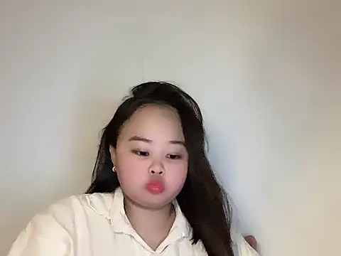 Nhungnhung201 webcam