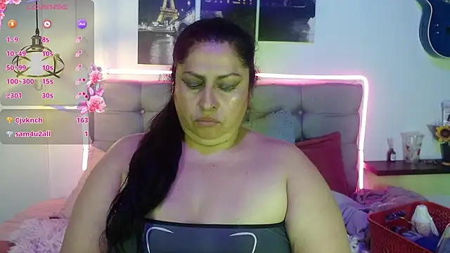Keyla01_ live cam on StripChat