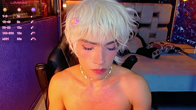 isaac_nova webcam