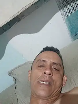 patrickleo092 webcam