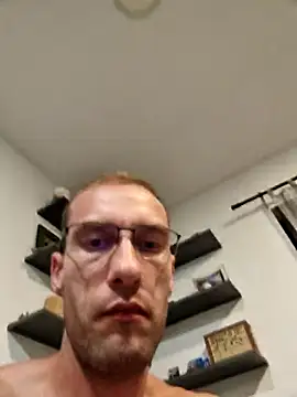TOY_boy7 webcam