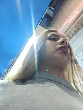 Dome_foxx live cam on StripChat