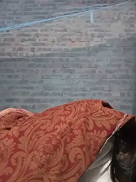 Linda-04 live cam on StripChat