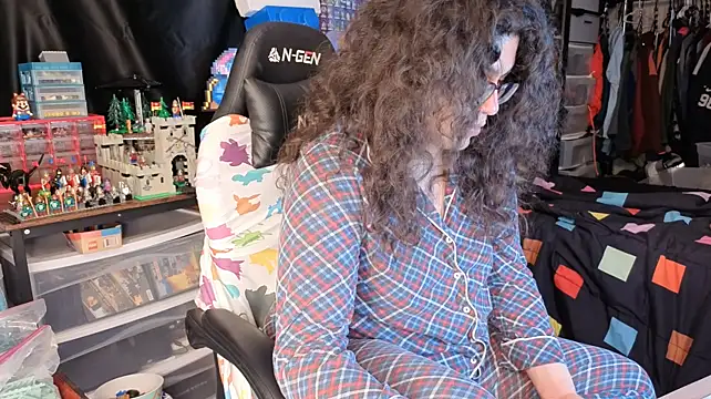 ShinyCherub webcam