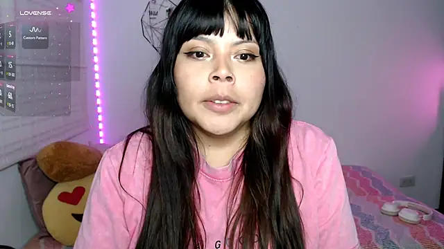 EllieMoonX webcam
