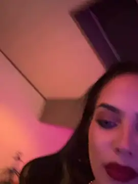 LunnaVey webcam