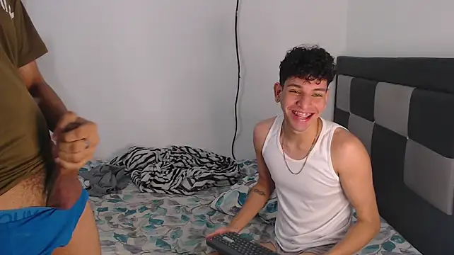 apoloandhansel webcam