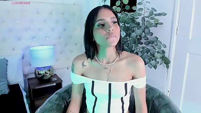 sophie_pariss webcam