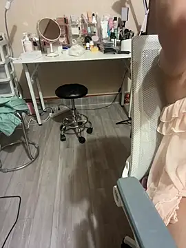 Mina048 webcam
