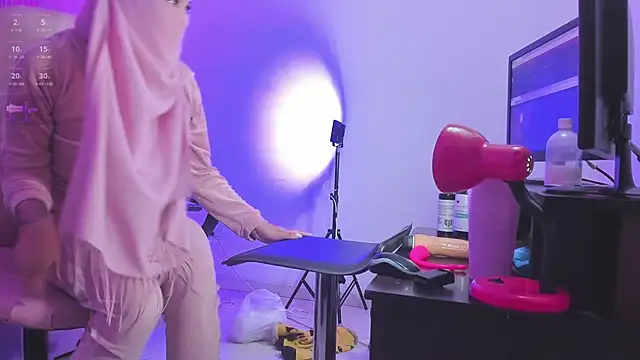 Nayla-Mouna webcam