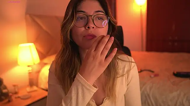 Lau_Bee