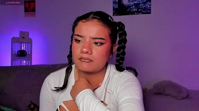 Shophie_thoopson webcam