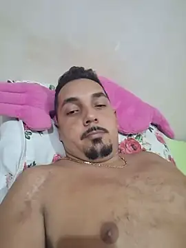 Paugostoso2222 live cam on StripChat