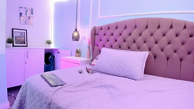 AlannaCollins_