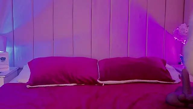 MollyBigBoobs12 live cam preview