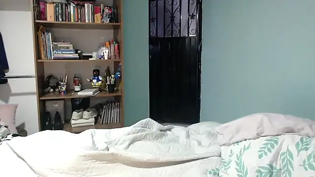 violetapeter_1 live cam on StripChat