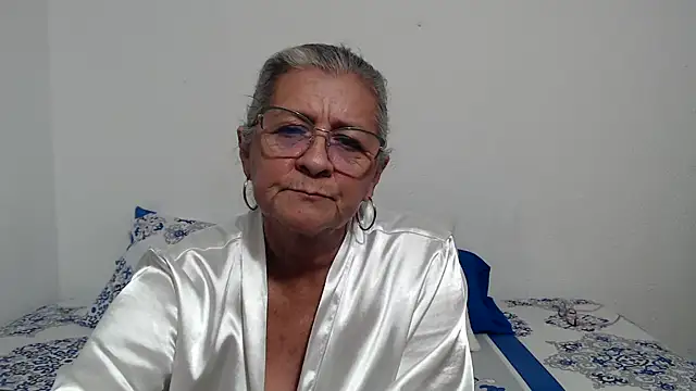 candy_mature_ live cam on StripChat