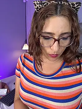 naughty_flower18 webcam