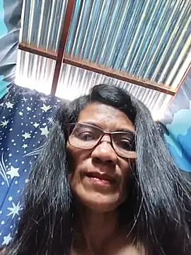 ImYourWoman_55 webcam
