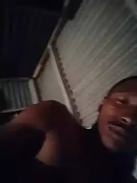 alphamale25 webcam