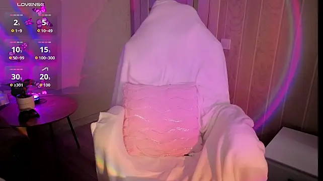 LilaRosewood webcam