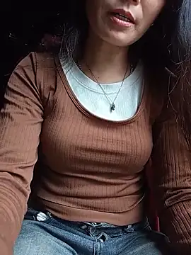 Heryy_xx live cam on StripChat
