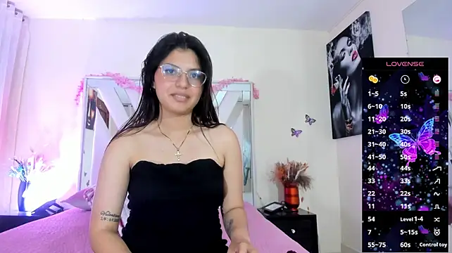 connie_forero live cam on StripChat