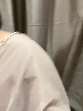 Anshika_Arya live sex cam