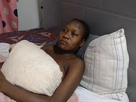 CandyLovesU2 webcam