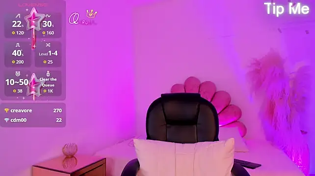 SelenaRogerss webcam
