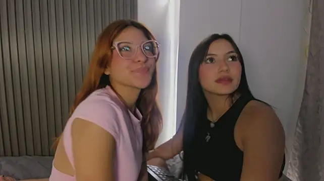 Be_dominated webcam