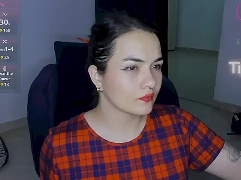 Babe-sofi live cam on StripChat
