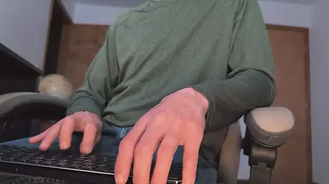 Opondestre00420 live cam preview
