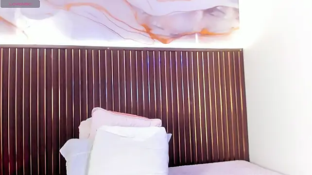mia_pineda live cam preview