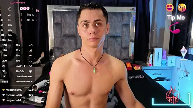 LeoMonnroe webcam